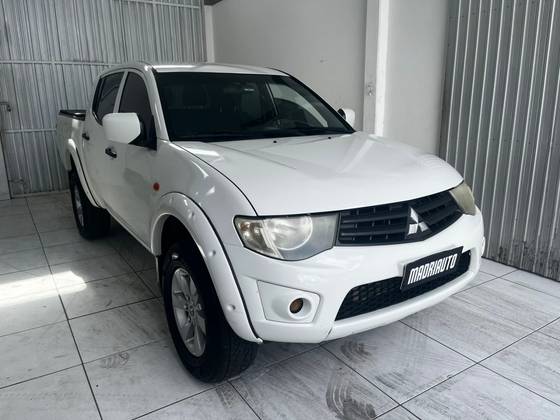MITSUBISHI L200 TRITON 3.2 HPE 4X4 CD 16V TURBO INTERCOOLER DIESEL 4P MANUAL